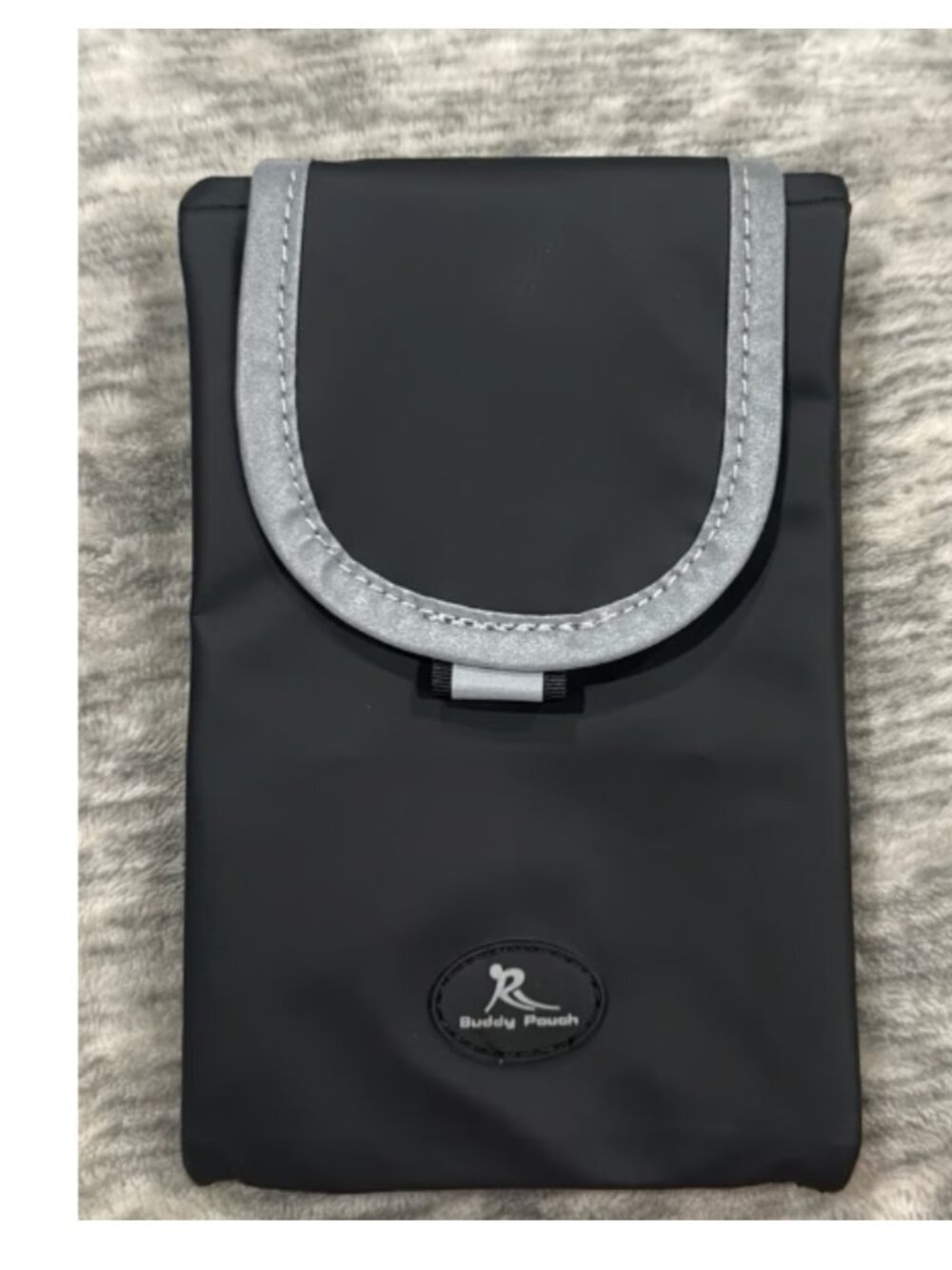 Running Buddy Magnetic Pouch Black waterproof beltless pouch Beatles design